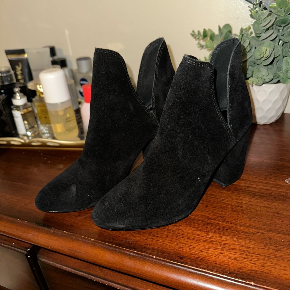 Steve Madden Black Suede Boots